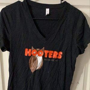 Black Hooters Vneck